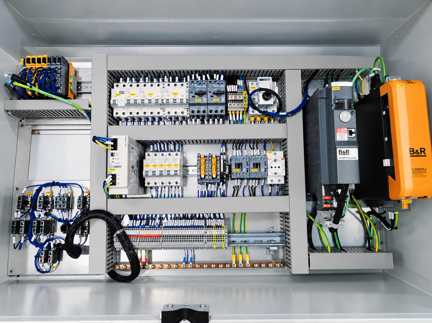 Cablaggio interno quadro elettrico per automazione BieMme